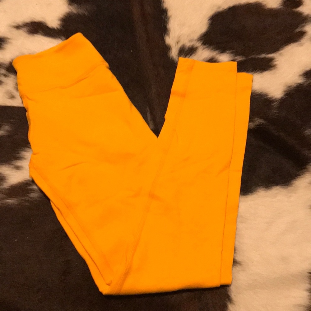 Beyond Yoga Neon Orange Leggings Small